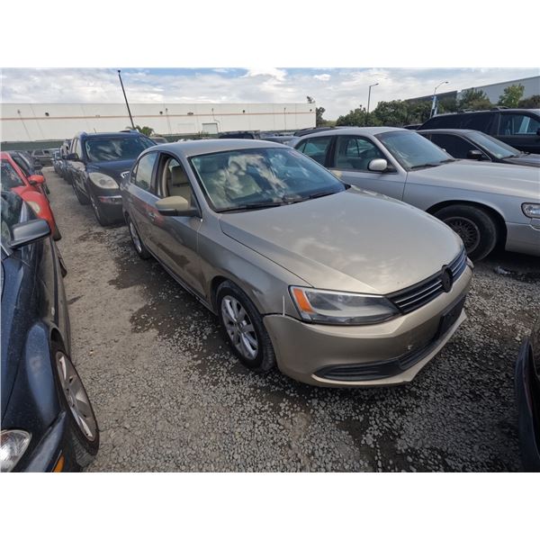 VOLKS JETTA 2014 O/S-T 2DAYS