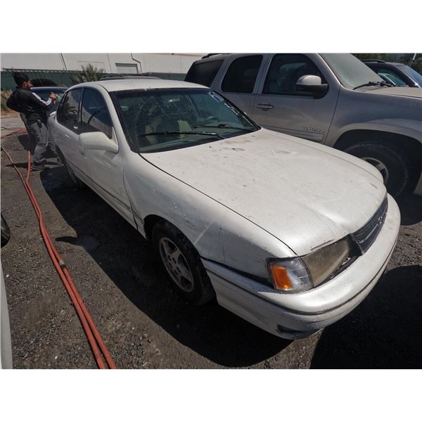 TOYOTA AVALON 1999 T-DONATION