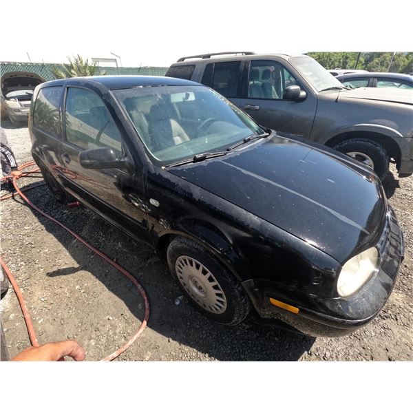 VOLKSWAGEN GOLF 2002 T-DONATION