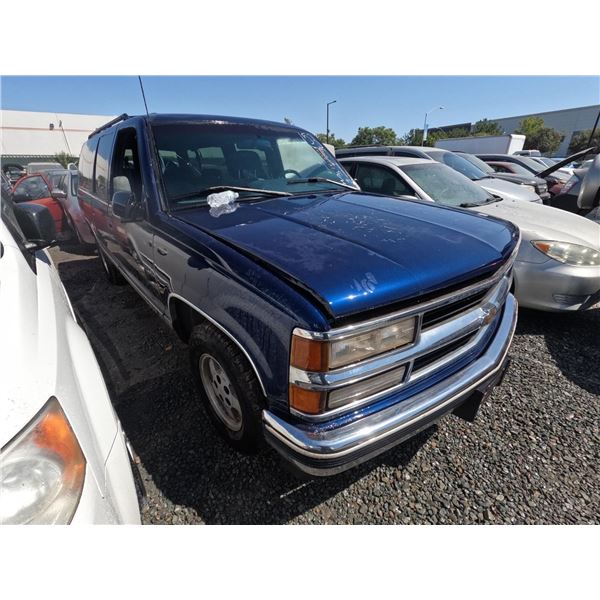 CHEVROLET SUBURBAN 1995 T-DONATION