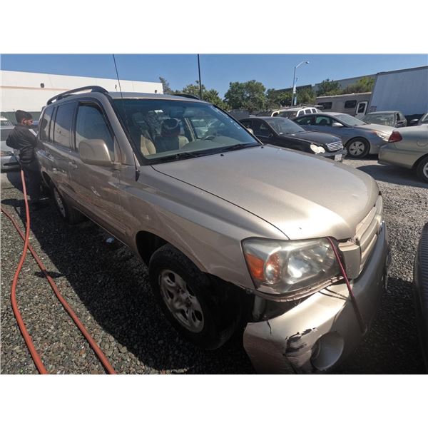 TOYOTA HIGHLANDER 2004 T-DONATION