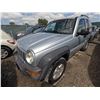Image 2 : JEEP LIBERTY 2002 T-DONATION