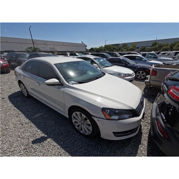 VOLKS PASSAT 2012 T