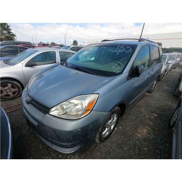 TOYOTA SIENNA 2004 T-DONATION