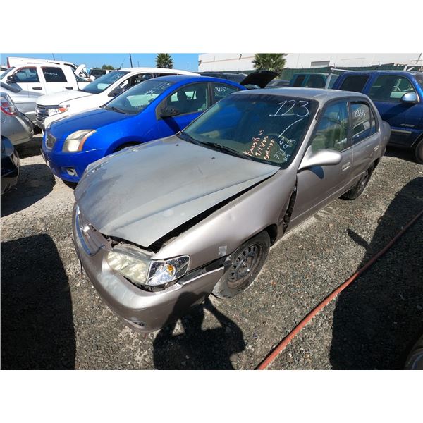 TOYOTA COROLLA 2001 T-DONATION