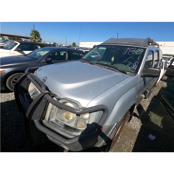NISSAN XTERRA 2002 T-DONATION