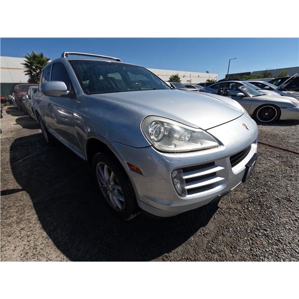 PORSCHE CAYENNE 2008 ADT-SALV/DON