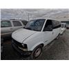 Image 1 : GMC SAFARI 2000 T-DONATION