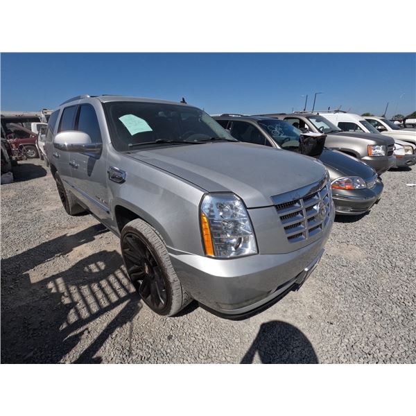 CADILLAC ESCALADE 2011 T