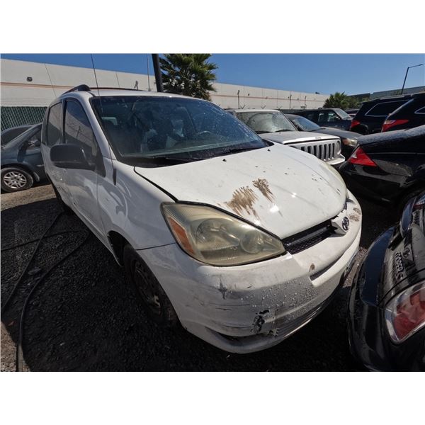 TOYOTA SIENNA 2004 T-DONATION