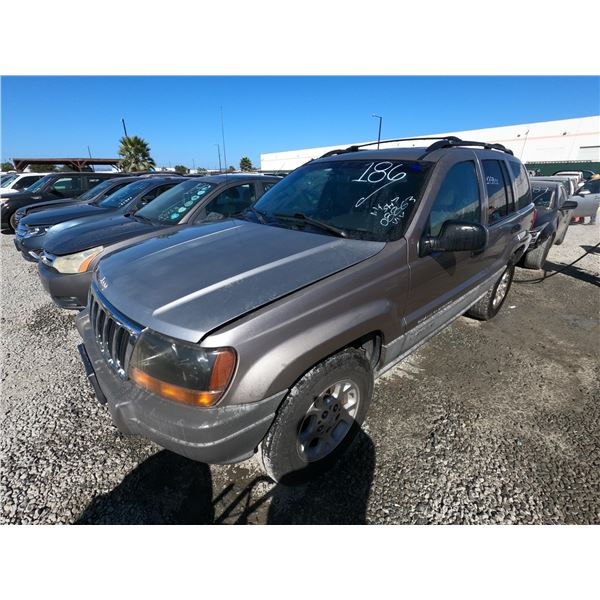 JEEP GR CHEROKEE 1999 SALV T/DONATION