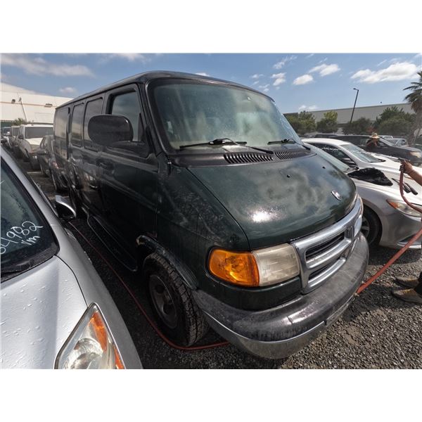 DODGE RAM VAN 2000 T-DONATION