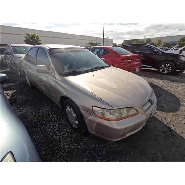 HONDA ACCORD 2000 SALV/T