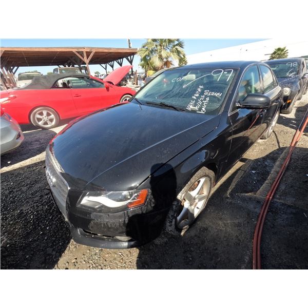 AUDI A4 2011 O/S T-DONATION
