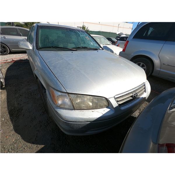 TOYOTA CAMRY 2000 T-DONATION