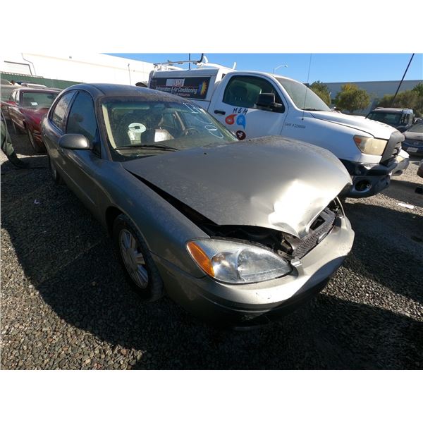 FORD TAURUS 2004 T-DONATION