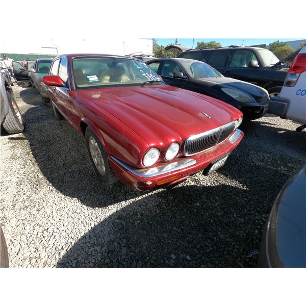 JAGUAR XJ8 2000 T-DONATION