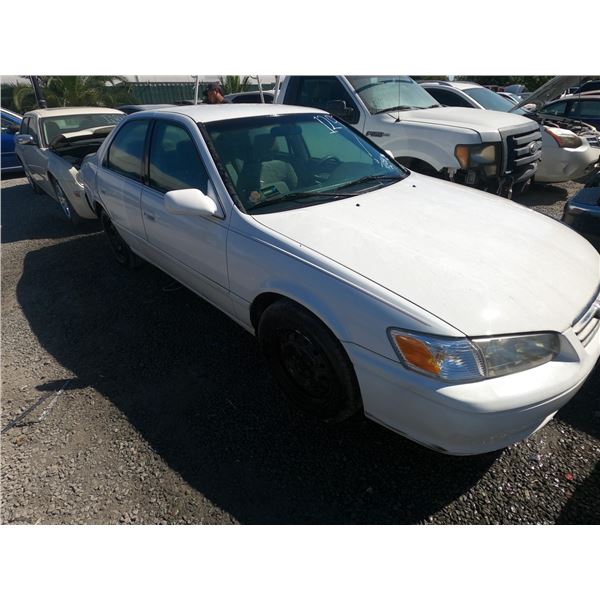 TOYOTA CAMRY 2000 T-DONATION