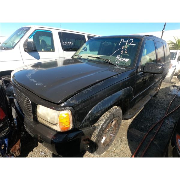 GMC YUKON 2000 T-DONATION