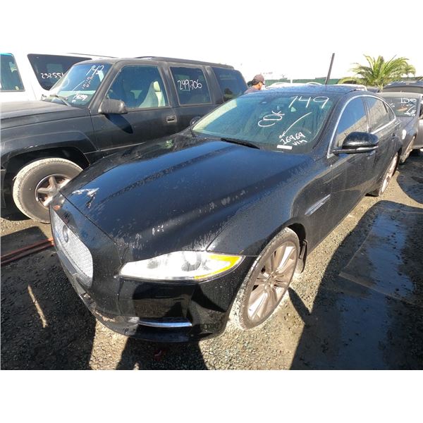JAGUAR XJ 2011 T-DONATION