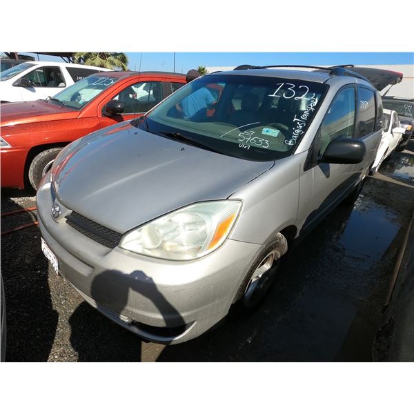 TOYOTA SIENNA 2004 T-DONATION