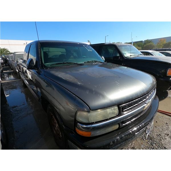 CHEV SILVERADO 2001 T-DONATION
