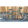 Image 1 : GIANT GREEN 21 SPEED BICYCLE WITH DISC BRAKES
