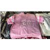 Image 2 : NORTHWESTERN PINK ATHLETIC T SHIRTS IN ASSORTED SIZES *ONE BAG*