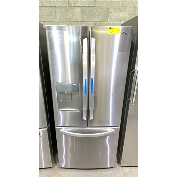 LG STAINLESS STEEL FRENCH DOOR FRIDGE WITH ROLLOUT FREEZER & WATER DISPENSER 30"W