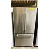 Image 1 : GE STAINLESS STEEL FRENCH DOOR FRIDGE WITH ROLLOUT FREEZER 32.5"W