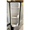 Image 4 : GE STAINLESS STEEL FRENCH DOOR FRIDGE WITH ROLLOUT FREEZER 32.5"W