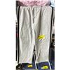 Image 2 : REFUGE ATHLETICS WIDE LEG GREY SWEATPANTS *SIZE MEDIUM - 3 PAIRS*