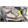 Image 2 : (1) PAIR OF ARDENE COLLECTIVE SHOES SIZE 6
