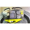 Image 2 : AUTO DRIVE RUBBER FLOOR MATTS
