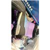 Image 2 : PALLET OF MENS, WOMENS & CHILDRENS SHOES *MUST TAKE ALL*