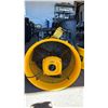 Image 2 : DEWALT 16" BENCHTOP FAN  *WORKING CONDITION UNKNOWN*