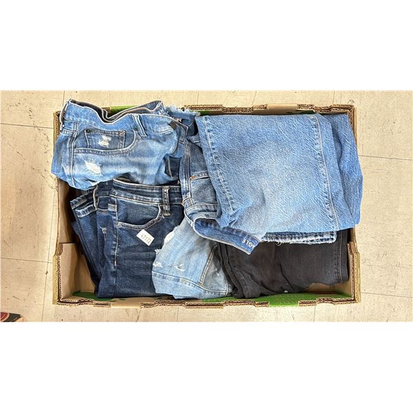 VARIOUS AMERICAN EAGLE DENIM. 4 X JEANS 8RX2, 8L, 10R.  2 X SHORTS 12, M (NEW WITH TAG)