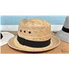 Image 3 : 3 HATS. SIZE M