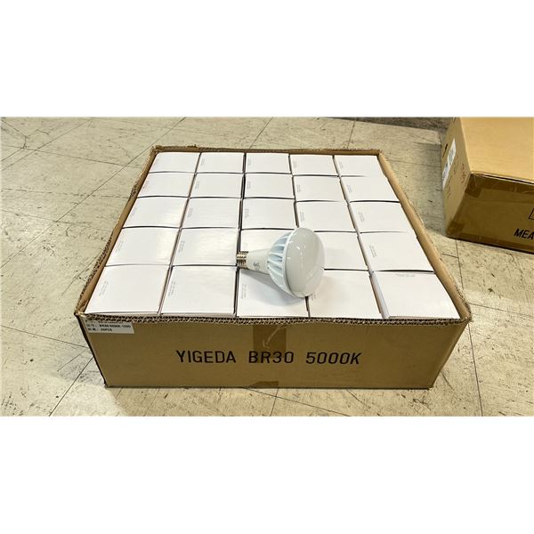BOX OF YIGEDA BR30 5000K LIGHT BULBS