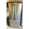 Image 1 : WHIRLPOOL STAINLESS STEEL 33"W FRENCH DOOR BOTTOM FREEZER REFRIGERATOR