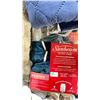 Image 2 : PALLET OF HOME GOODS - GARMENT RACK, COMFORTERS, SHOWER CURTAIN, MASON JARS WITH LIDS, YARN, FLEECE