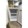 Image 2 : ADMIRAL ARCTIC KING UPRIGHT FREEZER