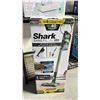 Image 1 : SHARK CORDLESS PET VACUUM
