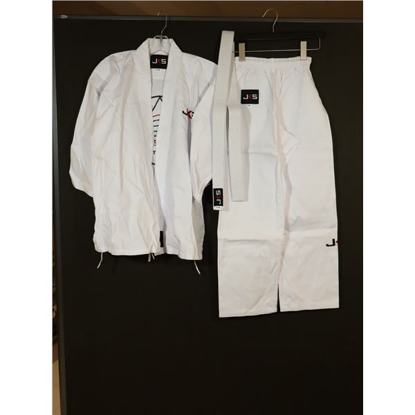 UNIFORME DE KARATÉ GR: 2/150 BLANC LOGO JKS