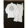 Image 2 : UNIFORME DE KARATÉ GR: 1/140 BLANC LOGO JKS