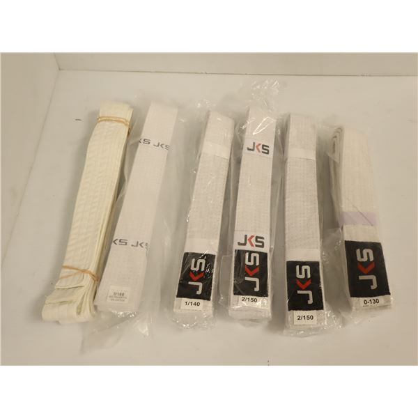 LOT DE 6 CEINTURE (KARATE GOJU IOGKF) LOGO JKS BLANC JR GR ASST