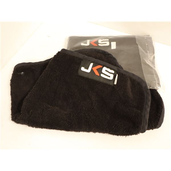 ESSUIE-MAINS 80% COTON 20% POLYESTER NOIR LOGO JKS 22"X15"