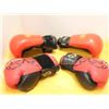 Image 1 : LOT: 2 PAIRE DE GANTS DE BOXE ROUGE/NOIR ASST