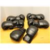 Image 1 : LOT: 5 PAIRE DE GANTS DE BOXE LOGO JKS NOIR GR: ASST