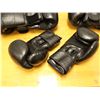 Image 2 : LOT: 5 PAIRE DE GANTS DE BOXE LOGO JKS NOIR GR: ASST